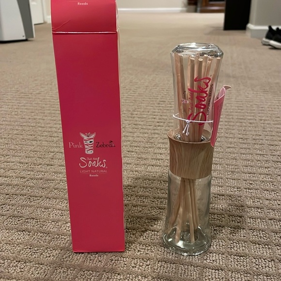 Pink Zebra light natural reeds for soaks - Picture 1 of 3